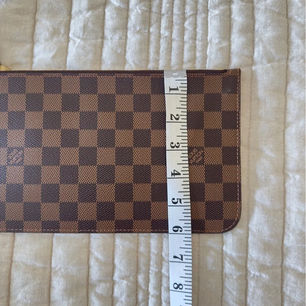 NWOT Authentic Louis Vuitton Authentic Damier Ebene Pouch Wristlet Wallet